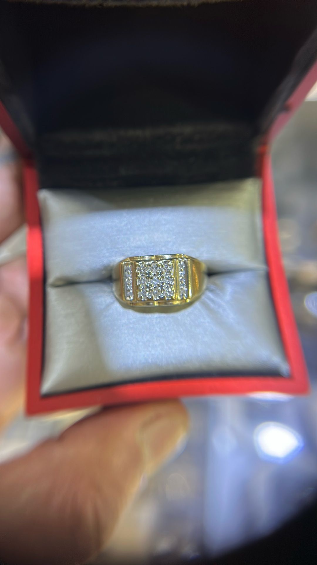 10kt Yellow Gold Diamond Ring 