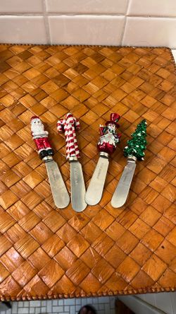 Vintage Metallic Cheese Spreaders Xmas Decor