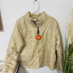 Unisex jacket suitable for a boy or a girl. Size 14-16