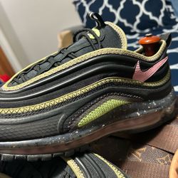 Nike Air Max TERRASCAPE “ Elemental Pink Men’s Size 11.5 Athletic Shoes/Sneakers