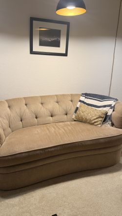 vintage Style Tough Fitted Modern Couch