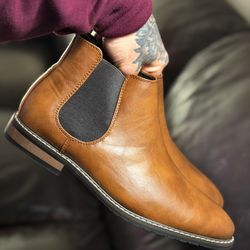 Awesome 👏🏻 !! Men's Brown Leather Dress Shoes Size 9.5 !