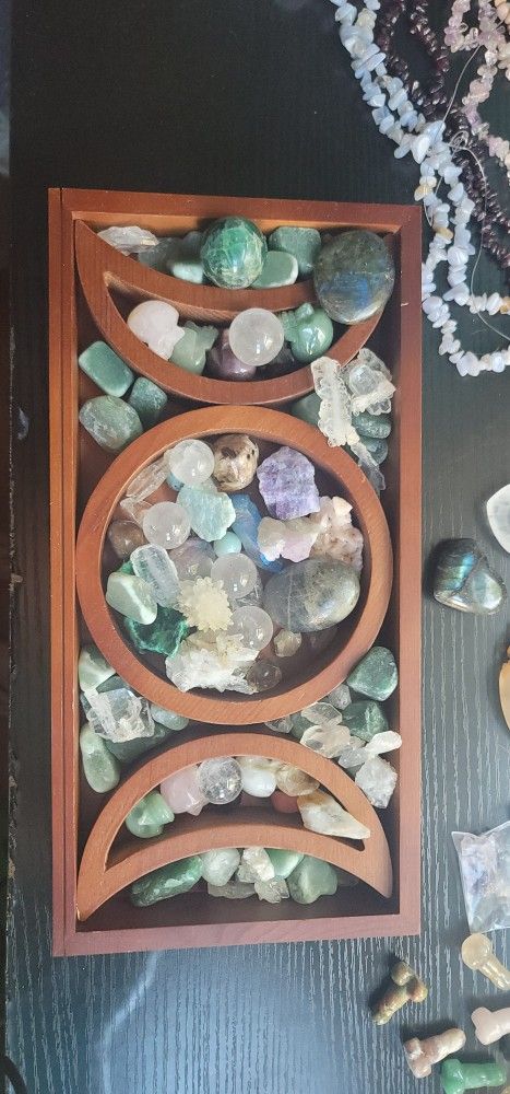 Crystals And Healing Gems