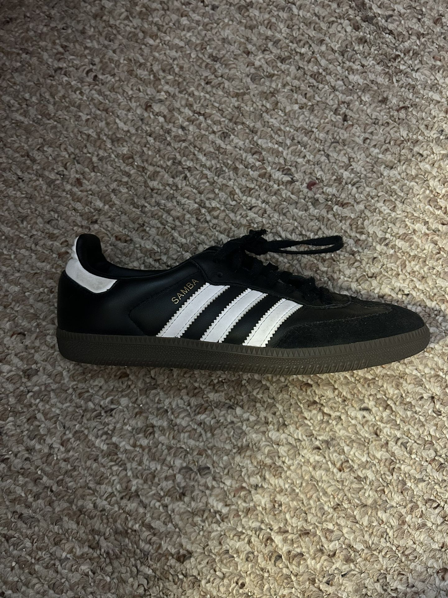 Women’s Size 8 Black Adidas Sambas