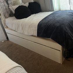 Twin Size Bed With Extra Twin Size Bed 
