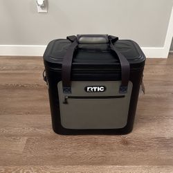 RTIC 50 Can Ultra-Tough Soft cooler 