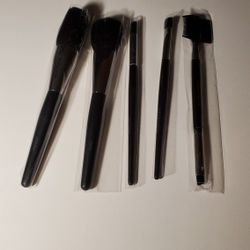  Christmas Gift 🎁 Essential Brush Collection 