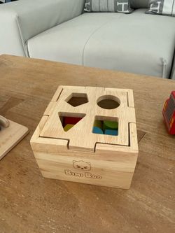Wooden toy sorting shapes  - Like New