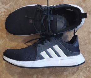 Boys ADIDAS Shoes Size 6