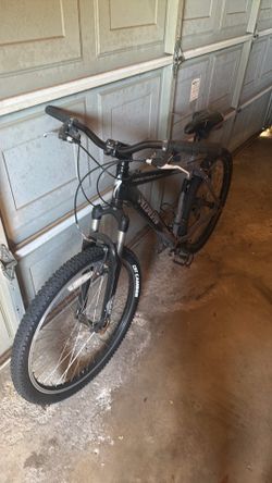 SPECIALIZED Hardrock Sport Mountain Bike