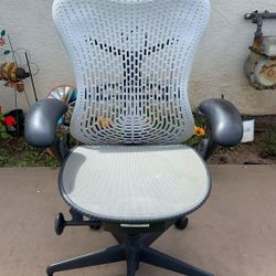 Herman Miller Mirra Fully Loaded