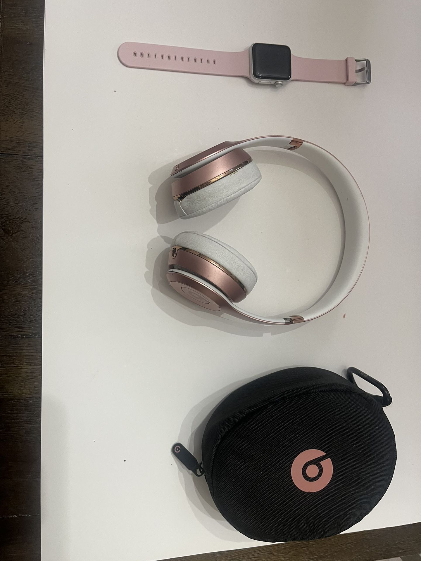 Apple Watch 3 And Beats