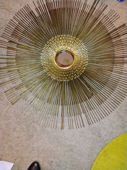 30" metal wall decor pickup only cash