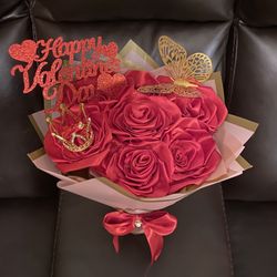 Handmade Valentine’s Eternal Rose Bouquet 