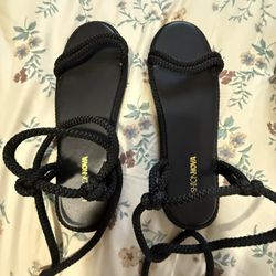 Sandles