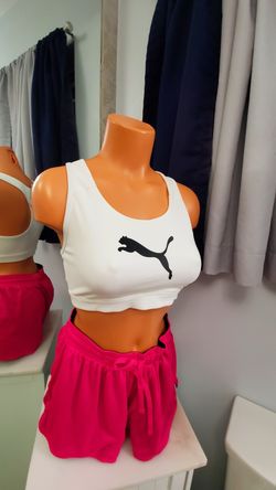 Ladies sports clothing