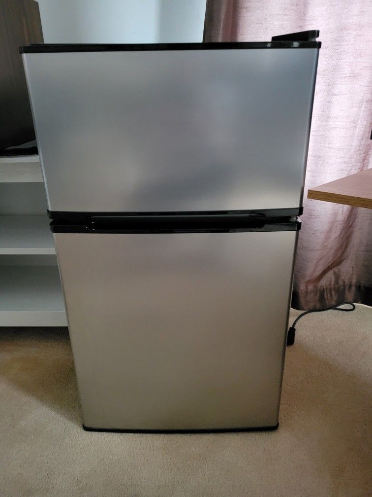 Mini Refrigerator
