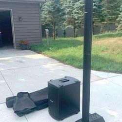 1 Bose L1 Model 2 Speaker with
B2 Bass Used