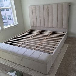 NEW IN BOX Beige Bed Frame with Storage Bench Platform Queen & King Size 