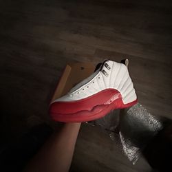 Dead stock 1997 Jordan 12 Cherry