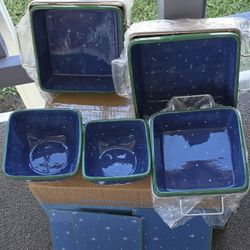 Holiday Baking / Serving Dish  Set Temptations