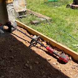 Craftsman weedwacker w battery