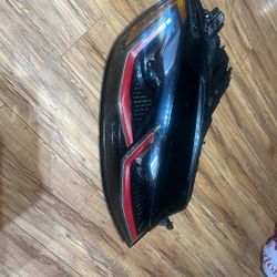 2019/2020/2021 Volkswagen Golf Gti Mk7.5. Right Headlight Oem