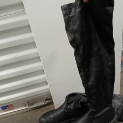 R 21 Black  Boots 