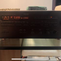 Yamaha Stereo amplifier