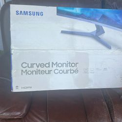 Samsung Curved Monitor 