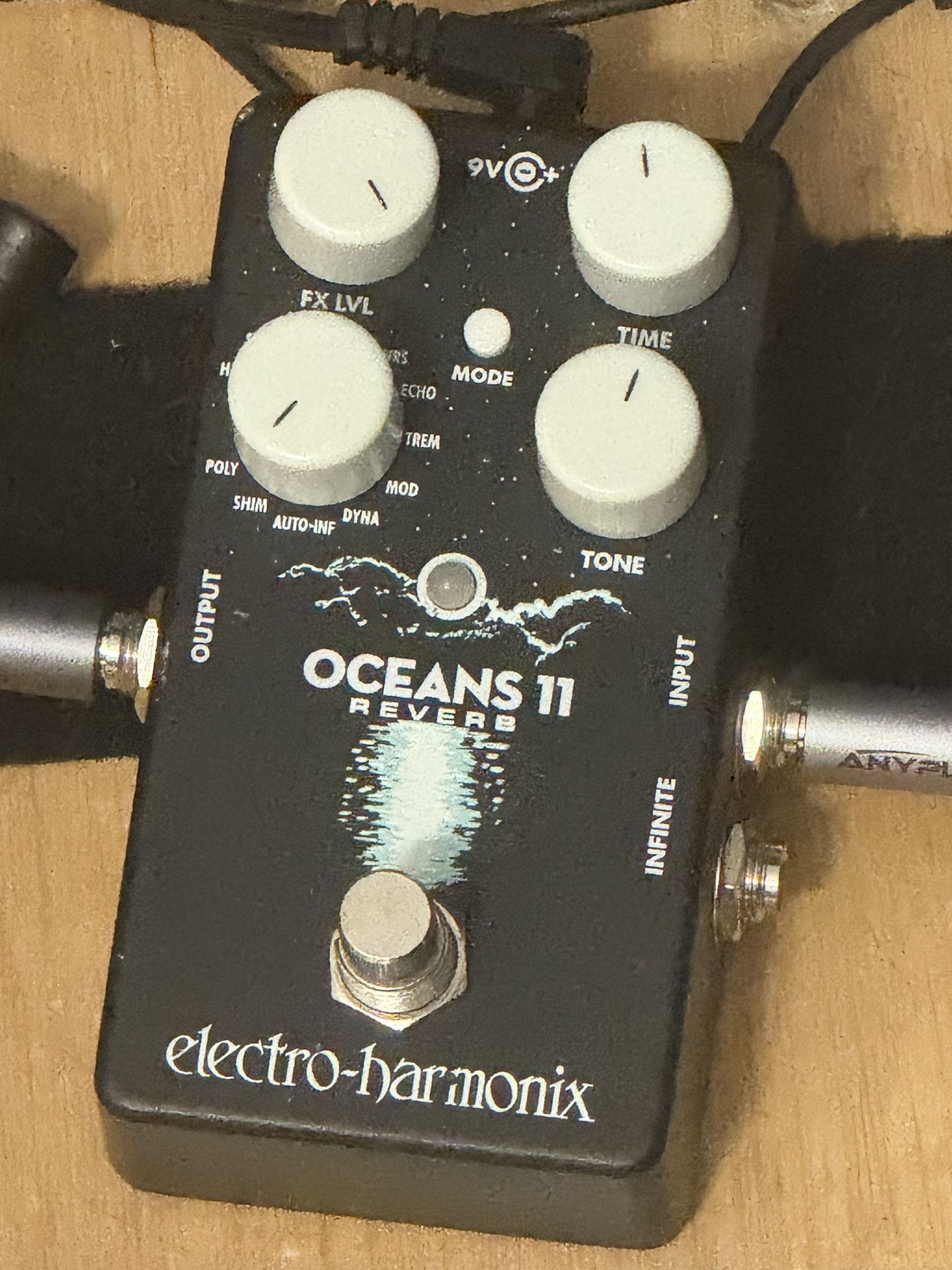 Electro Harmonics Oceans 11 Reverb