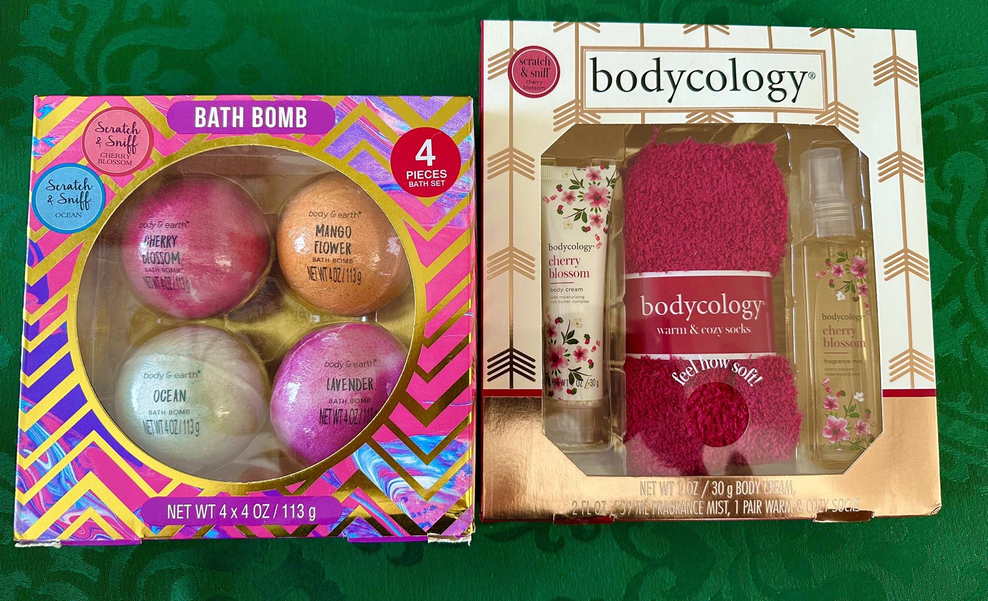Bath GIFT SETS~ Bath Bombs & Bodycology Socks & Fragrance $6