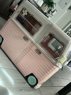 Doll camper