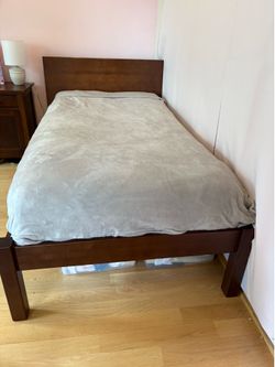 Twin bed frame Room and Board