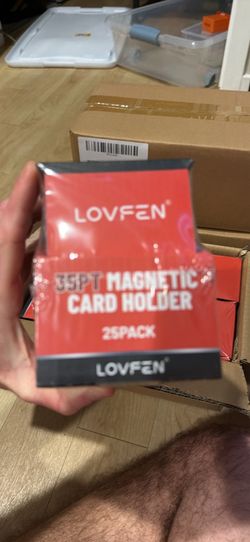 Magnetic  card cases
