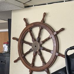 Wood wheel decor set