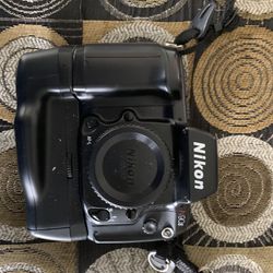 Nikon Camera D90