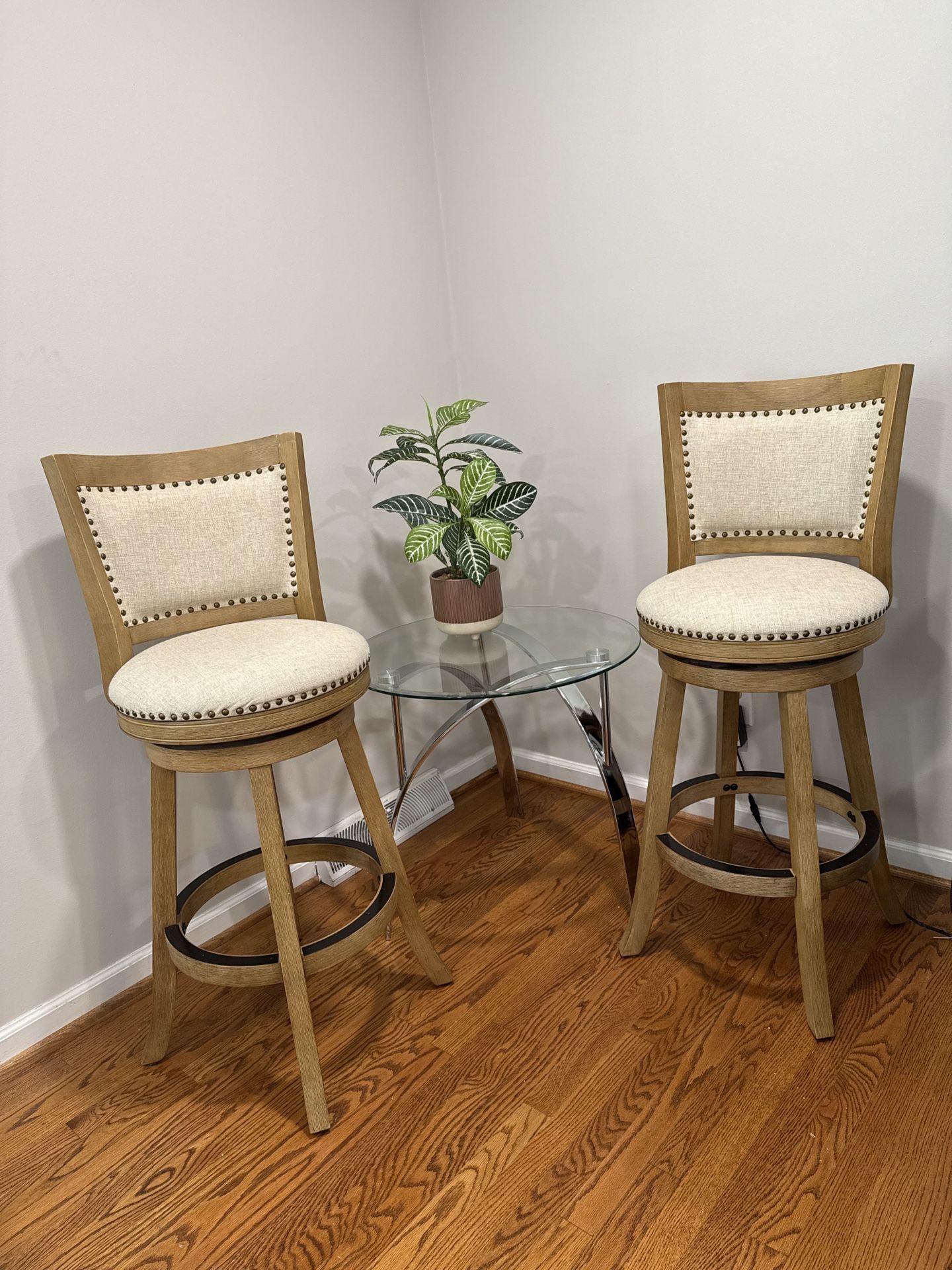 Set Of 2 Bar Stools 