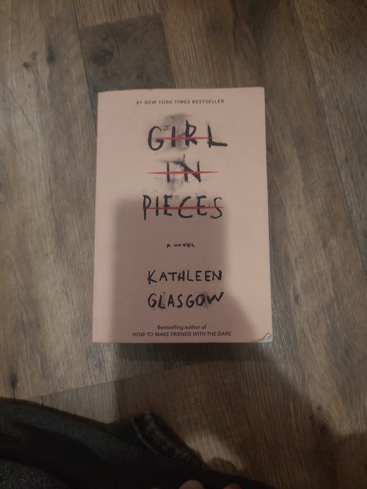 Girl in pieces book