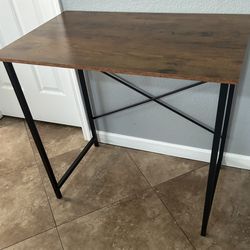 (NEW) 32” Wide Computer Desk