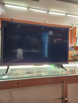 Insignia- 24" Class F20 Series LED Full HD Smart Fire TV