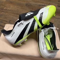 PREDATOR LEAGUE FOLD-OVER TONGUE FIRM/MULTI-GROUND SOCCER CLEATS (Sizes Available; 7, 8, 8.5, 9, 9.5, 10)