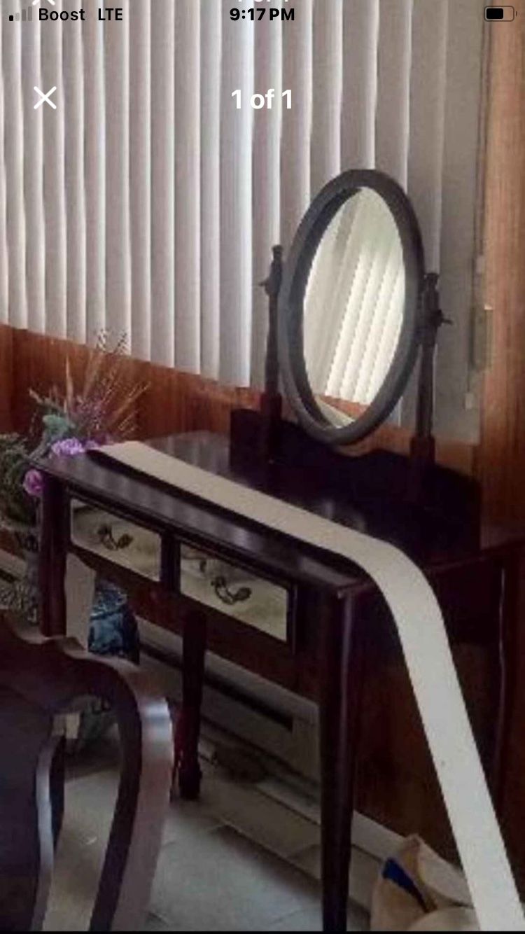 Makeup Vanity