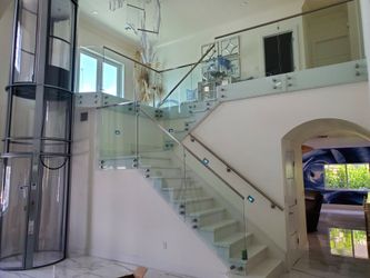Glass stairs in all the measures