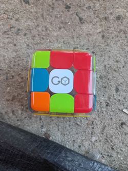 GOCube Edge reubix cube 3x3 w/ Bluetooth