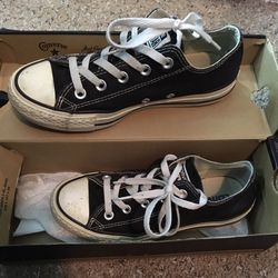 Black Converse