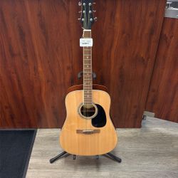 Mitchell D120 Acoustic Guitar