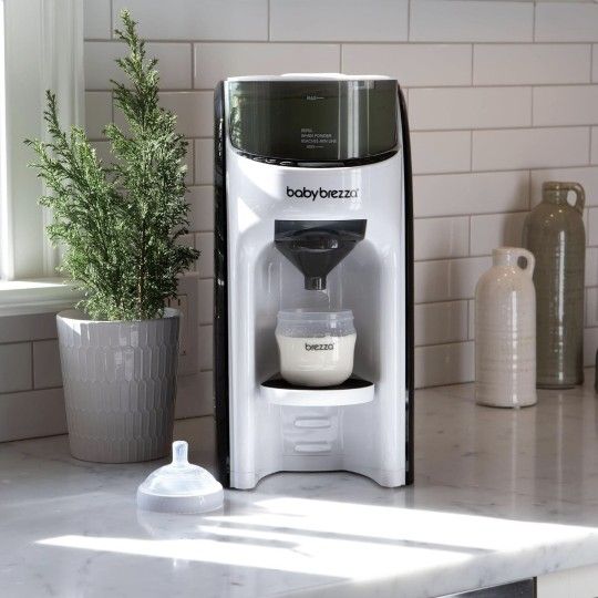 BABY breeza FORMULA DISPENSER
