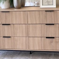New Modern fluted Dresser *Firm