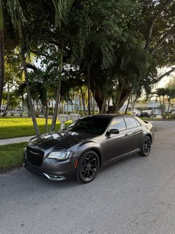 2019 Chrysler 300